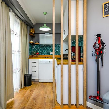 Lovely Flat 500 M To Uskudar Ferry Station Istanbul Ngoại thất bức ảnh
